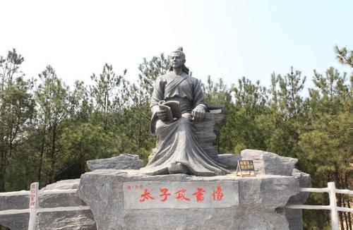 雕塑景觀(guān)